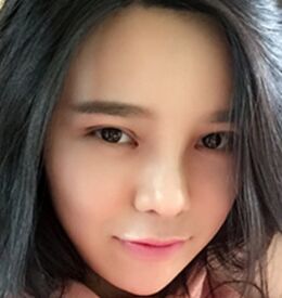 職業(yè)模特為變美下定決心做了隆鼻整形