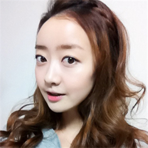 上海華美李志海做的v－line瓜子臉手術，果太好了~哈哈哈~