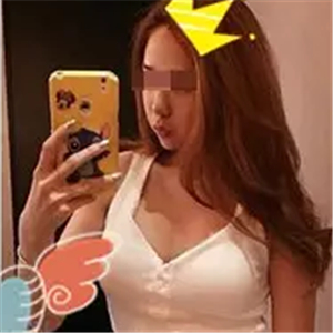 自體脂肪隆胸手術(shù)四個(gè)月了，曬曬恢復(fù)前后對(duì)比的果照片~