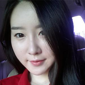 看我自體軟骨墊鼻尖恢復過程的照片，前后對比差別有點大呢~