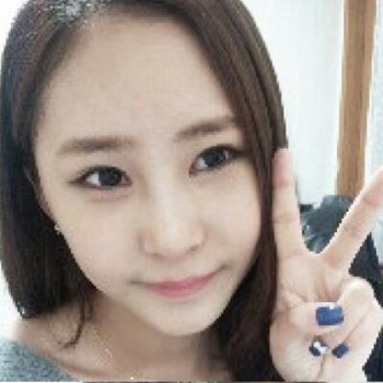 隆鼻整形手術(shù)讓我的小塌鼻變得挺拔娟秀