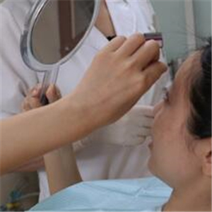 去年做了面部埋埋蛋白線.提升緊致除皺，分享恢復(fù)前后對比果圖片~