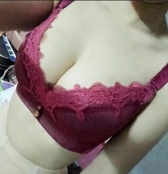 抽脂隆胸一個(gè)月 果自然