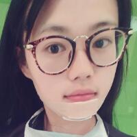 看于朦朧做了下巴整形，我也去做了假體墊下巴整形價格6800元