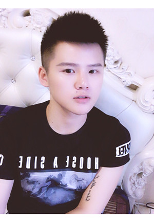 玻尿酸隆鼻+墊下巴親身經(jīng)歷~~果不錯哦