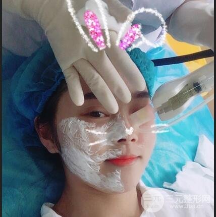 晉城鳳凰整形美容醫(yī)院微針?biāo)夤窒? /> </a>
										<a href=