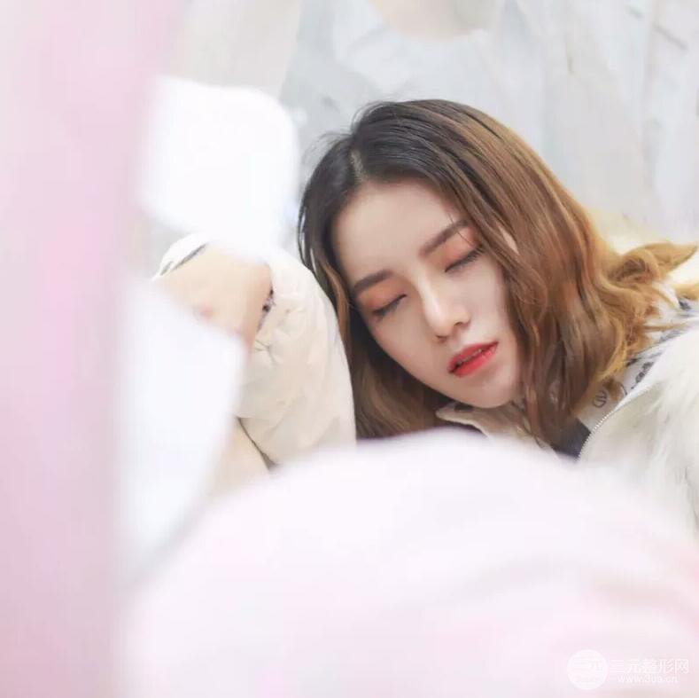 硅膠隆鼻+自體耳軟骨墊鼻尖案例前后對比照片分享