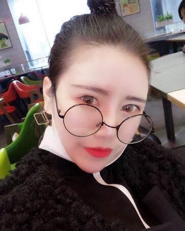 耳軟骨墊鼻尖一個月圖