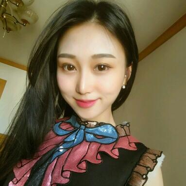 上海澳雅鼻小柱鼻中隔延長(zhǎng)+耳軟骨鼻尖2個(gè)月的照片