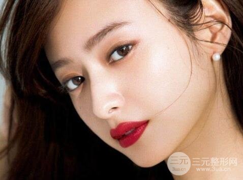 定點(diǎn)雙眼皮大概多少錢？這價(jià)格學(xué)生黨也能HOLD??！