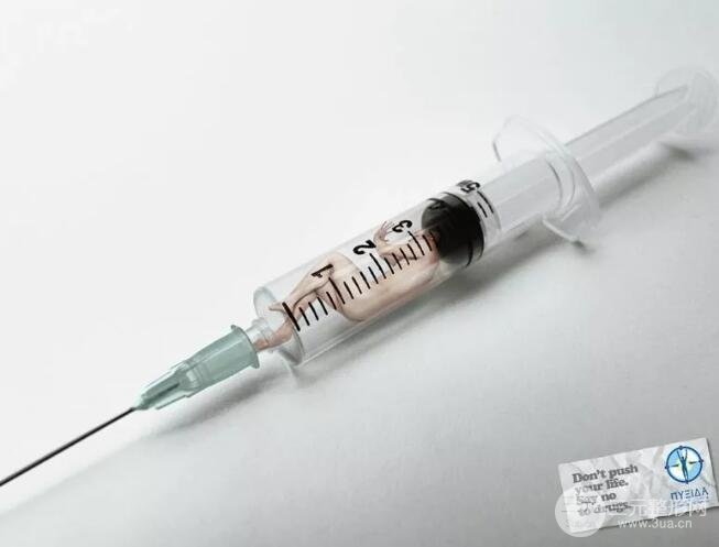 圖2 65歲以上患者與年輕患者接受BoNT-A緩解后不良反應(yīng)發(fā)生并無差異