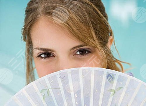 開眼角手術(shù)的價(jià)格大概是多少