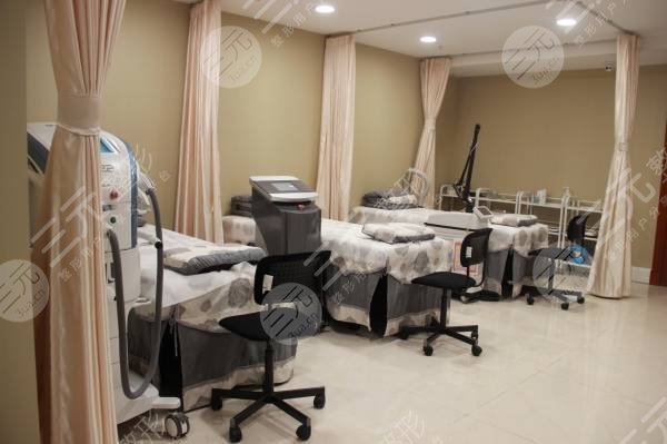 北京丹熙整形去眼袋