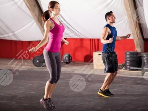 跳繩減肥的正確方法一天跳多少能GET果