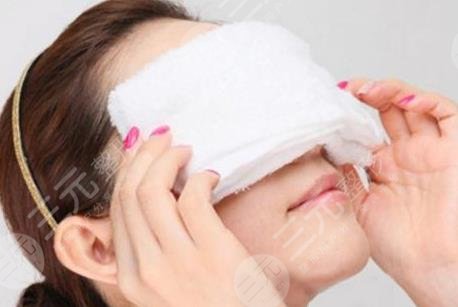 下眼袋浮腫怎么辦?