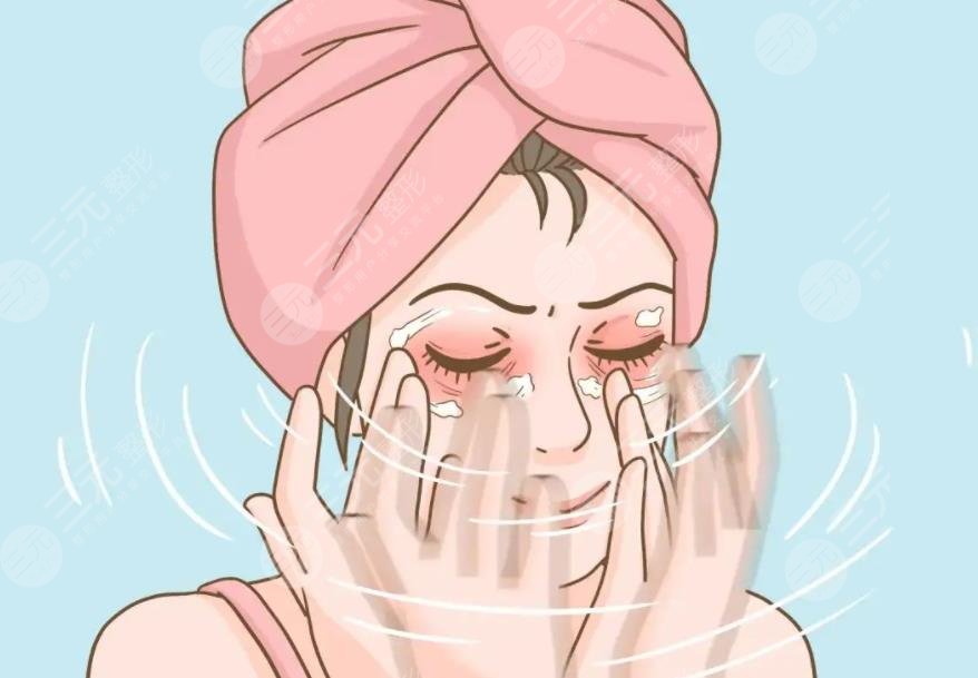 軍訓曬黑怎樣快速變白?