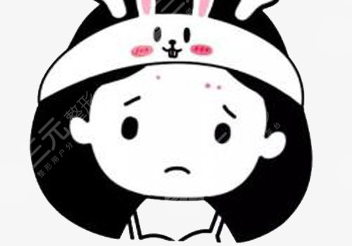 額頭長了很多密密麻麻的小痘痘是什么原因？