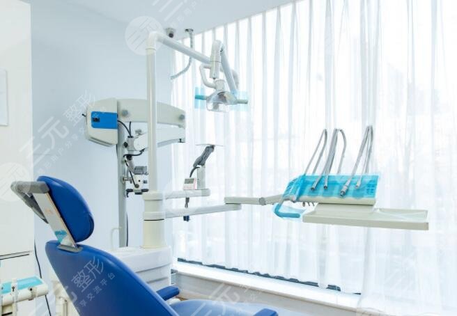 牙科和口腔科開展的項目不同