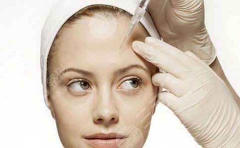 額頭填充膠原蛋白多久恢復正常