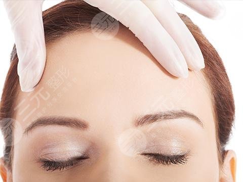 額頭填充膠原蛋白多久恢復正常